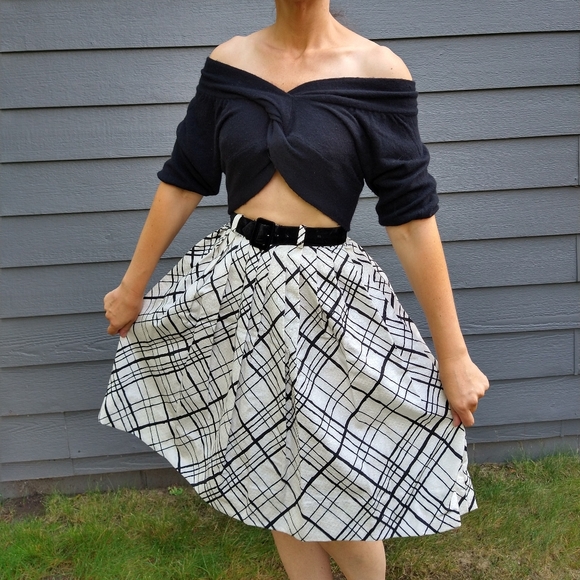 1950's PLATINUM PLAID SKIRT 50's full XS